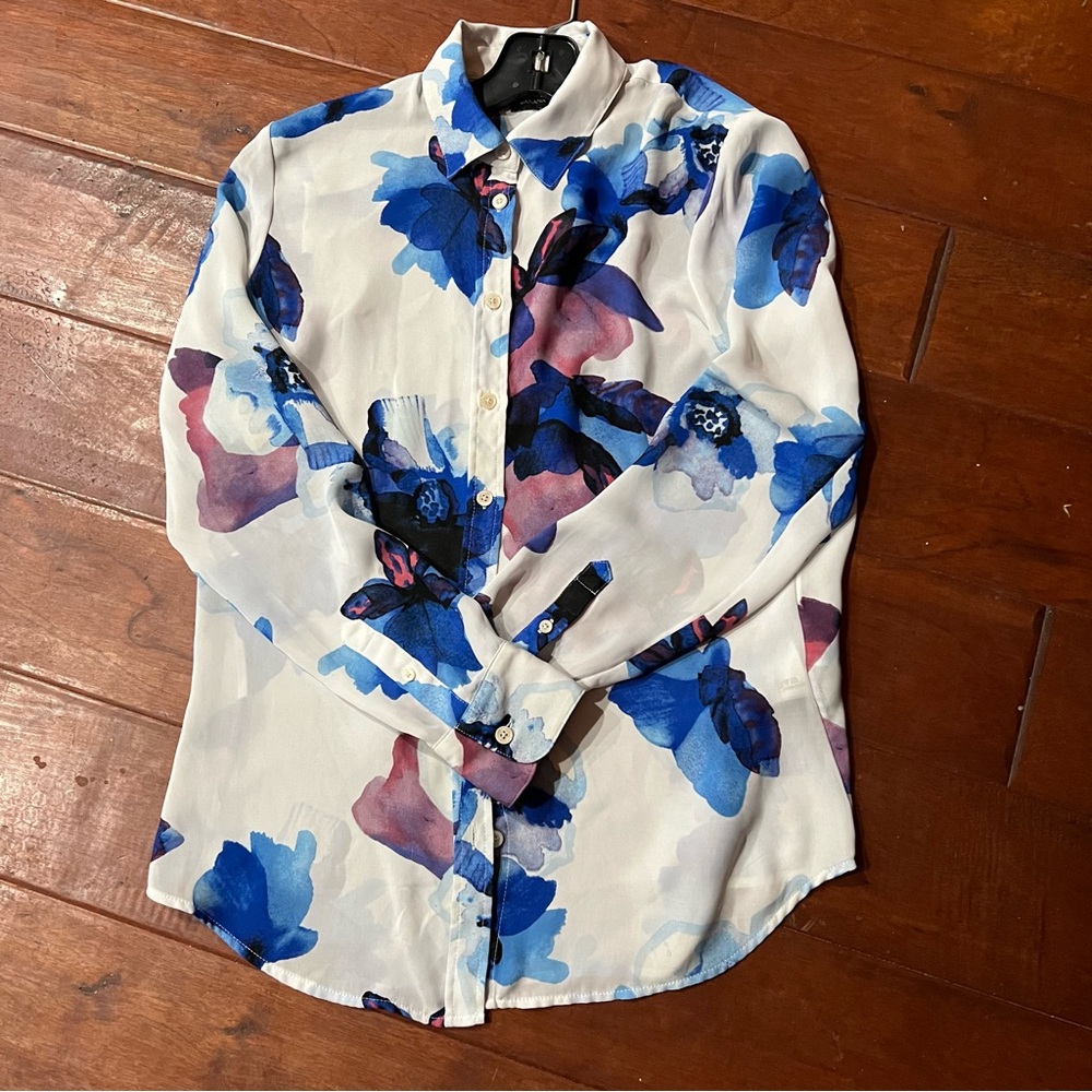 Banana Republic Watercolor Flower Button up Blouse